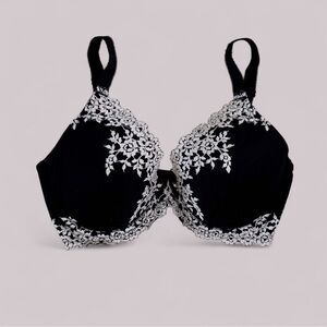 Wacoal Embrace Lace‎ Underwire Bra Black 34DDD